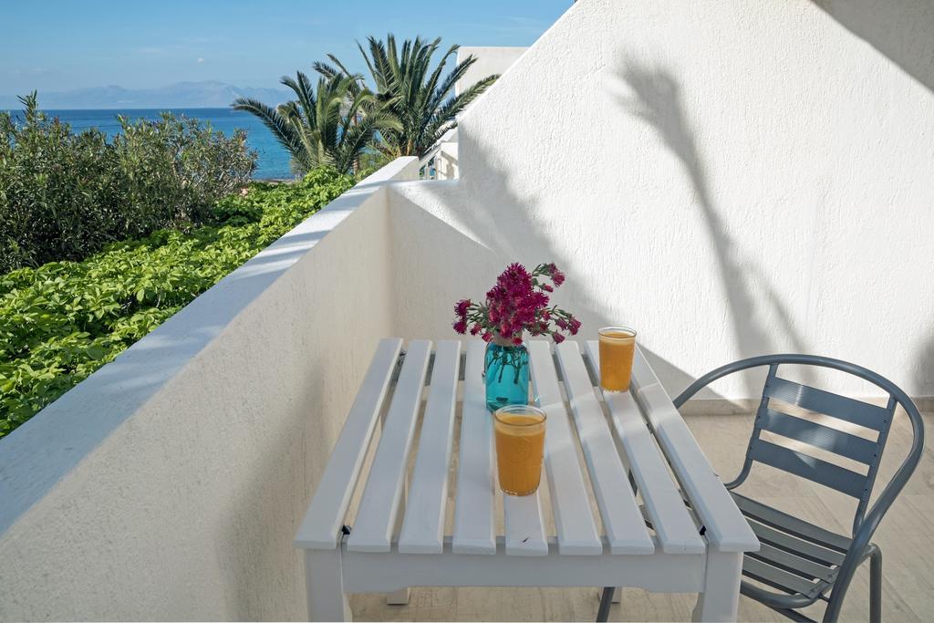 Sirene Villas Diakofti Exterior photo